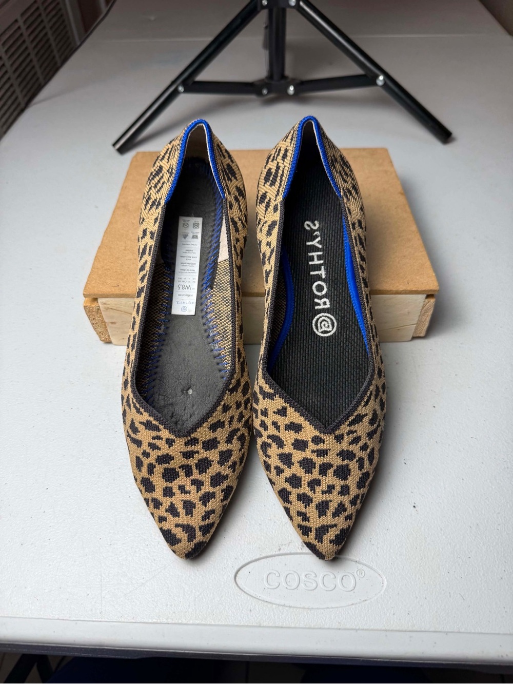 Rothys The Point Leopard Cheetah Retired Animal Print Flat Shoes Womens Sz 8.5